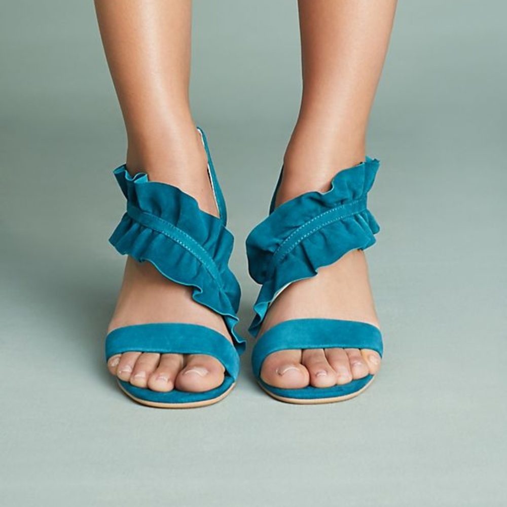 Liendo by Seychelles Ruffled Wrap Heels - Picture 3 of 6